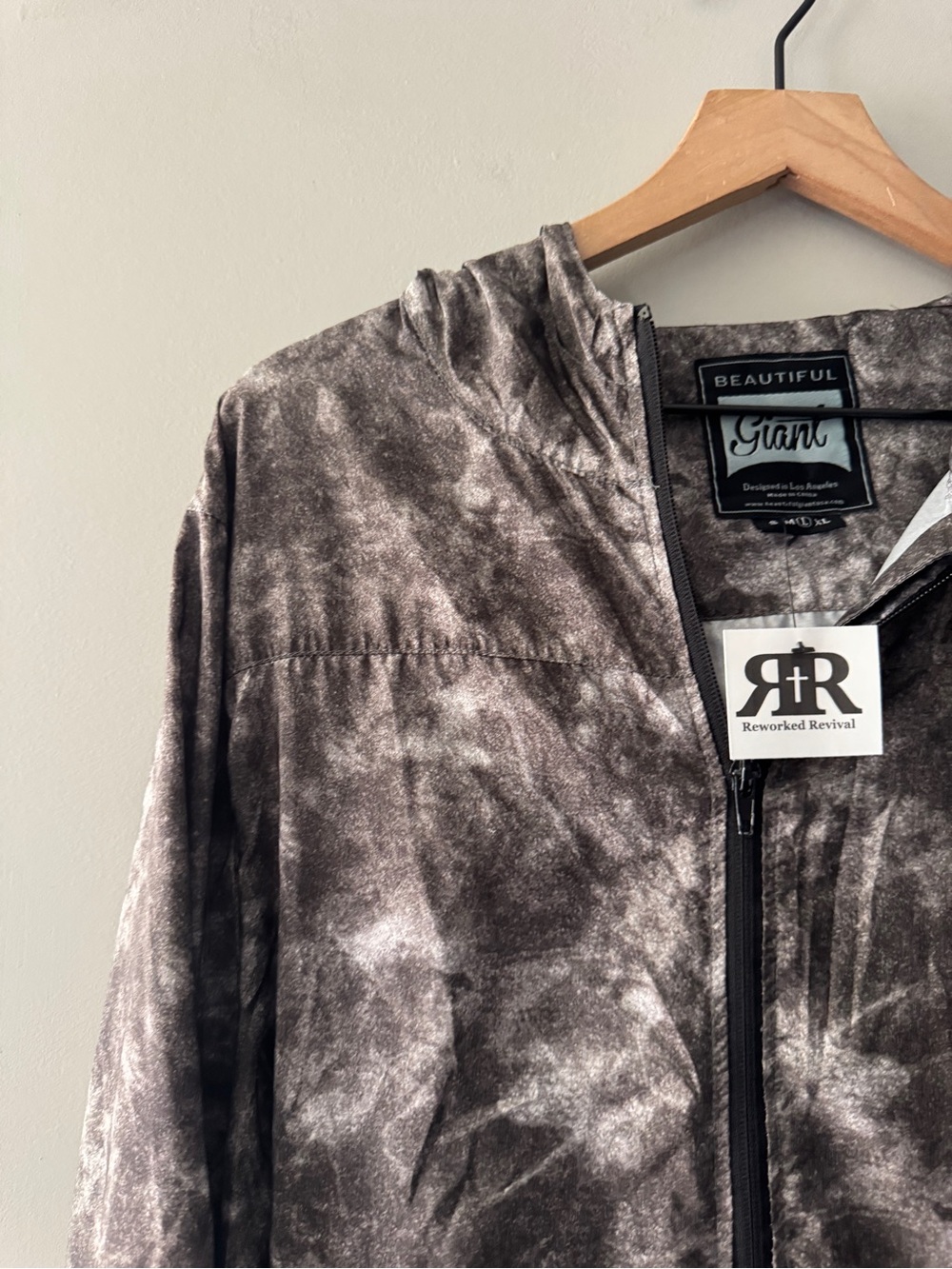 Beautiful Giant | windbreaker | L - Picture 3 of 5